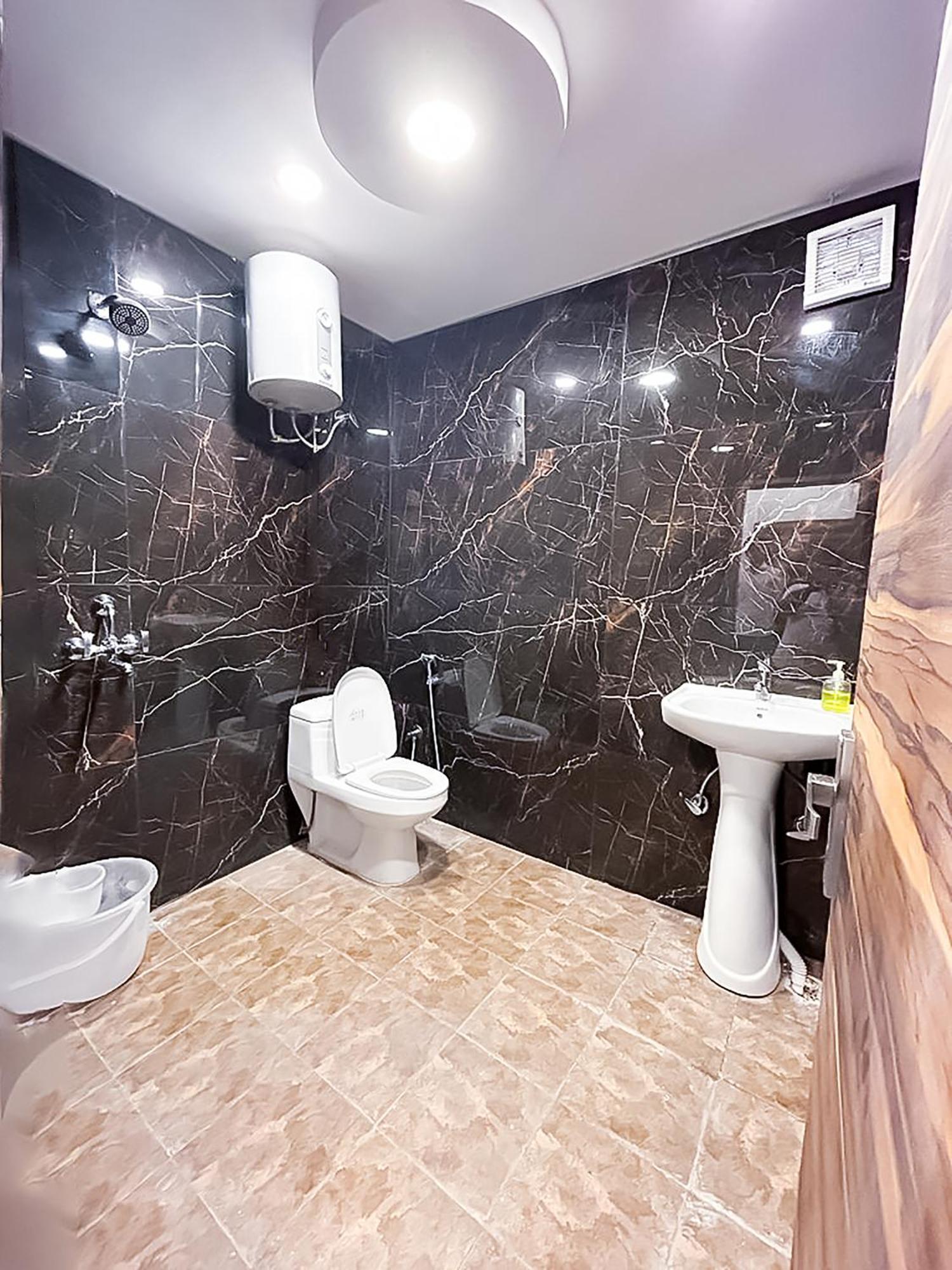 Deluxe Room Sec 132 Near Paras Mall 노이다 외부 사진